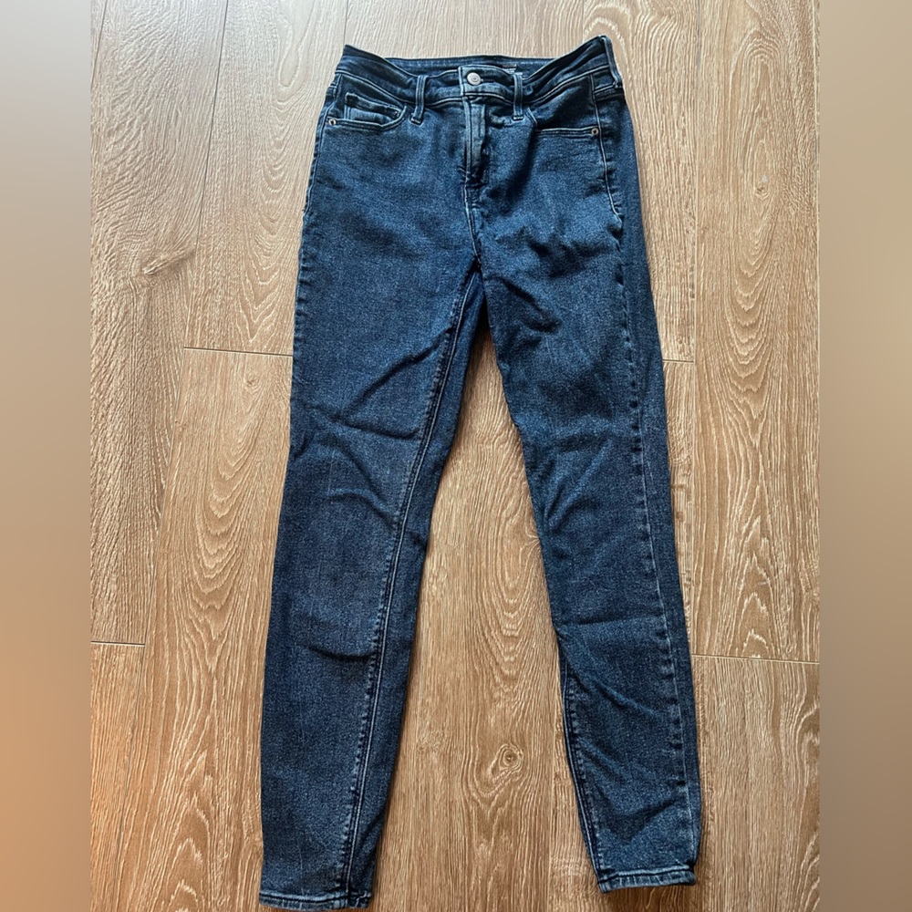 Skinny jeans